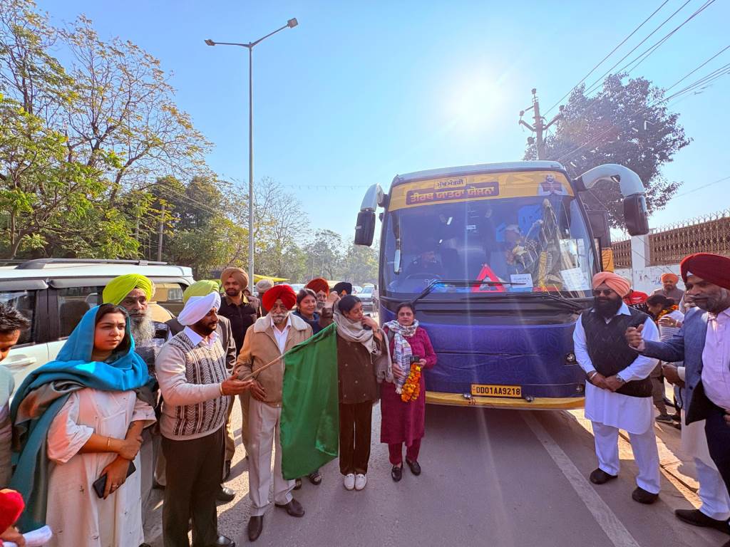 MLA Kulwant Singh flags off pilgrim bus under Mukhtar Mantri Tirath Bus Yatra Yojana